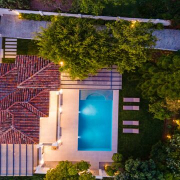 Newly Remodeled Beachside Private Boutique Villa in Puerto Banus, Marbella Picture 25