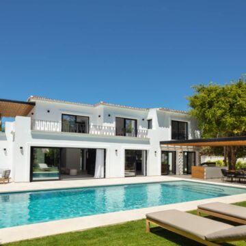 Newly Remodeled Beachside Private Boutique Villa in Puerto Banus, Marbella Picture 4