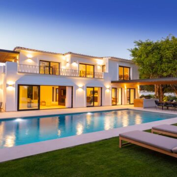 Newly Remodeled Beachside Private Boutique Villa in Puerto Banus, Marbella Picture 3