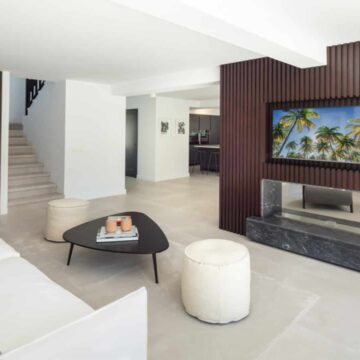 Newly Remodeled Beachside Private Boutique Villa in Puerto Banus, Marbella Picture 7