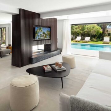 Newly Remodeled Beachside Private Boutique Villa in Puerto Banus, Marbella Picture 8