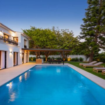 Newly Remodeled Beachside Private Boutique Villa in Puerto Banus, Marbella Picture 10