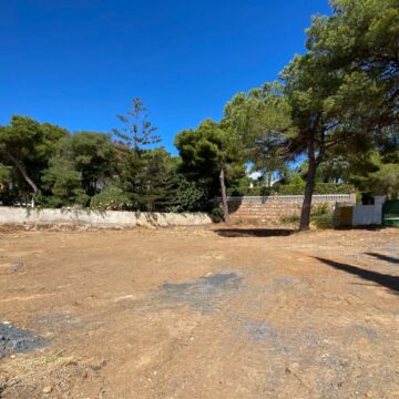 Spacious Plot in the Tranquil Neigbourhood of Hacienda Las Chapas, Marbella East Picture 4