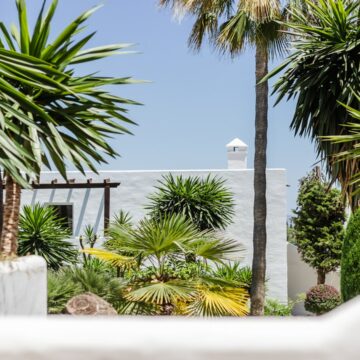 Stunning 3-bedroom Newly Renovated Apartment with Fantastic Views in Nueva Andalucia Picture 28