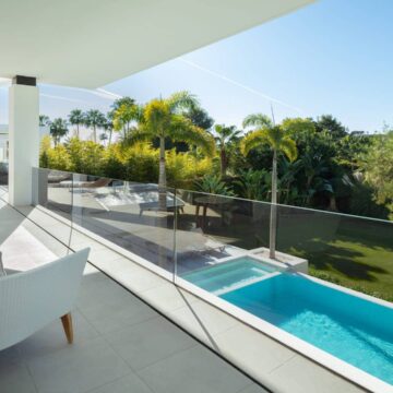 Stunning Masterpiece Villa in a Prime Location with Top-Notch Facilities in Nueva Andalucia Marbella Picture 27