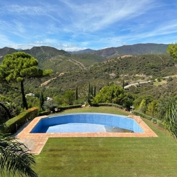 Exclusive Turnkey Investment opportunity in La Zagaleta Benahavis, project with licenses in place Picture 5