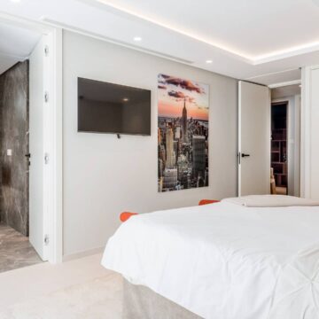 Stylish Villa Located in the Sought After Residential Area of Los Naranjos in Marbella Picture 27