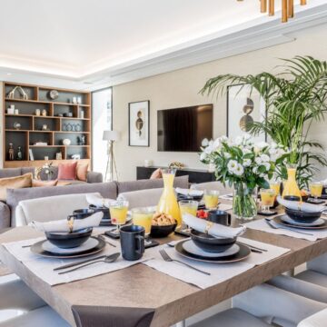 Stylish Villa Located in the Sought After Residential Area of Los Naranjos in Marbella Picture 3