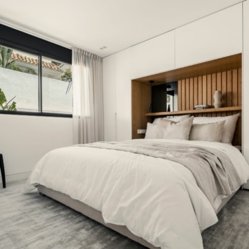 Exquisite Newly Renovated Detached Scandinavian Villa in the heart of Nueva Andalucia, Marbella Picture 1
