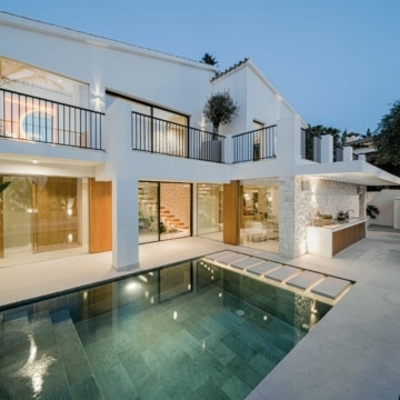 Exquisite Newly Renovated Detached Scandinavian Villa in the heart of Nueva Andalucia, Marbella Picture 45