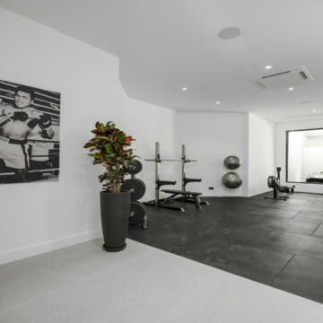 Luxurious Family Villa with Panoramic Views in the Prestigious Los Flamingos Golf Resort, Benahavis Picture 35