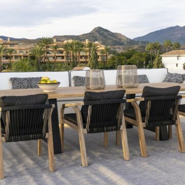 Luxurious Family Villa with Panoramic Views in the Prestigious Los Flamingos Golf Resort, Benahavis Picture 23