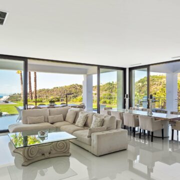 8-Bedroom Brandnew Masterpiece Villa Situated in the Ultra-Exclusive Neighbourhood of La Zagaleta, Benahavis Picture 5