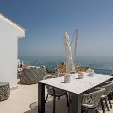 Charming Fully Renovated Beachfront Villa in Arena Beach, Estepona Picture 10