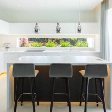 Beautifully Presented Luxury Villa with Spectacular Sea and Mountain Views in Nagueles with easy acces to Marbella Centre and Puerto Banus Picture 18