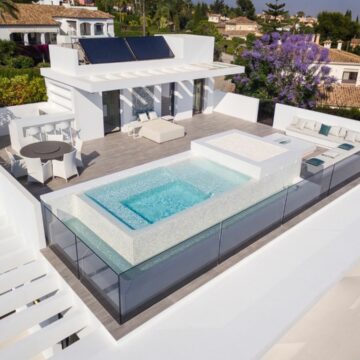Beautifully Presented Luxury Villa with Spectacular Sea and Mountain Views in Nagueles with easy acces to Marbella Centre and Puerto Banus Picture 15