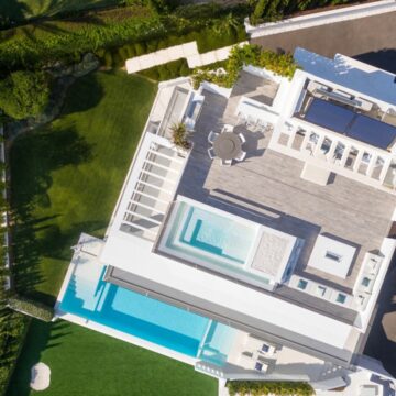 Beautifully Presented Luxury Villa with Spectacular Sea and Mountain Views in Nagueles with easy acces to Marbella Centre and Puerto Banus Picture 23
