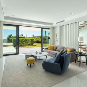 Elegant Modern Villa with Own Tennis Court and boasting Breathtaking Sea and Mountain Views near Prime Golf Courses in La Cerquilla, Nueva Andalucia Picture 21