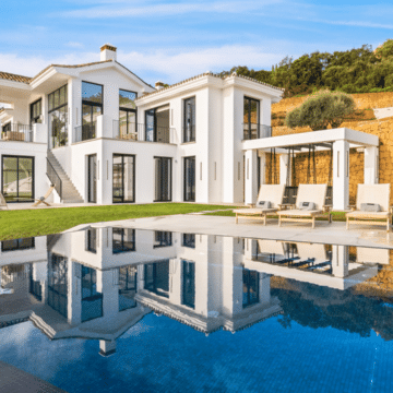Luxury Villa with Panoramic Views in the Tranquil and Private Resort La Zagaleta, Benahavis Picture 1