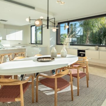 Spectacular Penthouse in the Upscale Community of Sierra Blanca, Marbella Picture 7