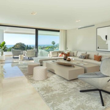 Spectacular Penthouse in the Upscale Community of Sierra Blanca, Marbella Picture 0