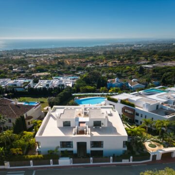 Spectacular Penthouse in the Upscale Community of Sierra Blanca, Marbella Picture 3