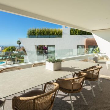 Striking Duplex Penthouse with Panoramic Views in a Private Enclave of Sierra Blanca, Marbella Picture 2