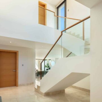 Striking Duplex Penthouse with Panoramic Views in a Private Enclave of Sierra Blanca, Marbella Picture 20