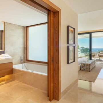 Striking Duplex Penthouse with Panoramic Views in a Private Enclave of Sierra Blanca, Marbella Picture 9