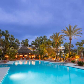 Striking Penthouse Perfectly Located in Highly Sought-After Neighbourhood of Marbella offering a Panoramic Views Picture 21