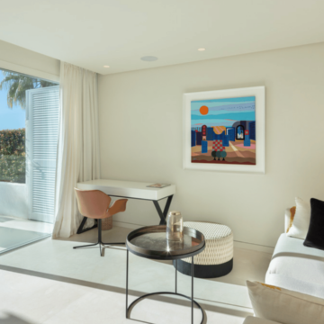 Striking Penthouse Perfectly Located in Highly Sought-After Neighbourhood of Marbella offering a Panoramic Views Picture 18