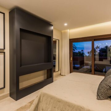 Luxury Front-line Beach Apartment with sea views in Torre Bermeja on The new Golden Mile Estepona Picture 31