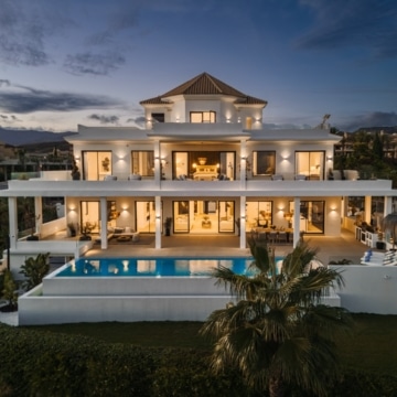 Luxurious Family Villa with Panoramic Views in the Prestigious Los Flamingos Golf Resort, Benahavis Picture 30