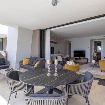 2-Bedroom Modern Ground Floor Apartment Surrounded by Golf Courses near Marina and the Beach in Cabopino Marbella East Picture 5