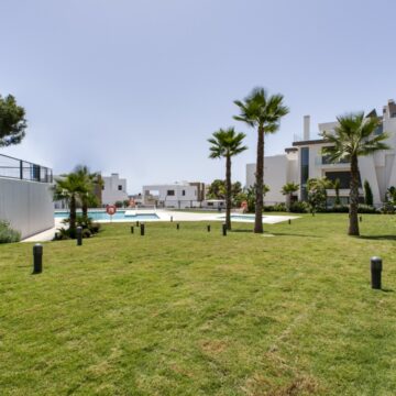 2-Bedroom Modern Ground Floor Apartment Surrounded by Golf Courses near Marina and the Beach in Cabopino Marbella East Picture 24