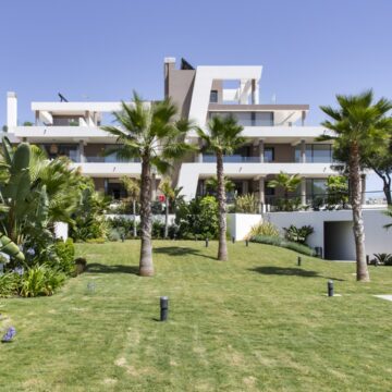 2-Bedroom Modern Ground Floor Apartment Surrounded by Golf Courses near Marina and the Beach in Cabopino Marbella East Picture 1