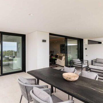 Beautiful Three Bedroom Contemporary Ground Floor Apartment with Sea Views in Azahar de Marbella, Nueva Andalucia Picture 6