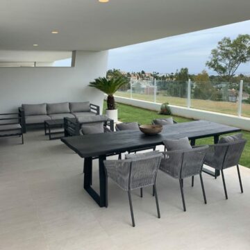 Beautiful Three Bedroom Contemporary Ground Floor Apartment with Sea Views in Azahar de Marbella, Nueva Andalucia Picture 12