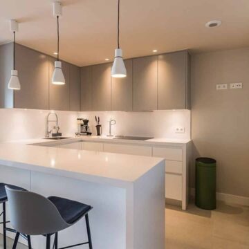 Beautiful Three Bedroom Contemporary Ground Floor Apartment with Sea Views in Azahar de Marbella, Nueva Andalucia Picture 8
