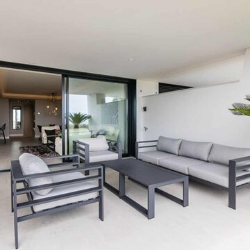 Beautiful Three Bedroom Contemporary Ground Floor Apartment with Sea Views in Azahar de Marbella, Nueva Andalucia Picture 11