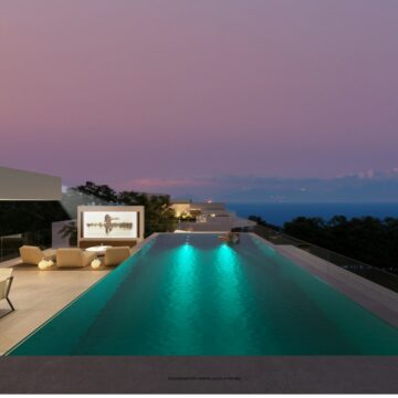 Brand New Distinct Luxury Villa in the Sought After Location with Panoramic Views in Marbella Golden Mile Picture 1