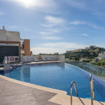 Brand New Stunning Apartment With Spectacular Views Surrounded by Golf Courses in La Quinta, Benahavis Picture 4