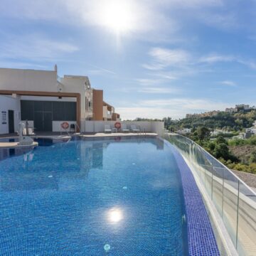 Brand New Stunning Apartment With Spectacular Views Surrounded by Golf Courses in La Quinta, Benahavis Picture 5