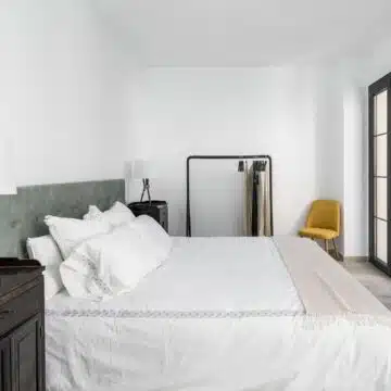 Newly Renovated 3-Bedroom Home in The Charming Townhouse Centrally Located near Amenities of Estepona Old Town Picture 15