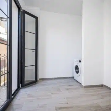 Newly Renovated 3-Bedroom Home in The Charming Townhouse Centrally Located near Amenities of Estepona Old Town Picture 18