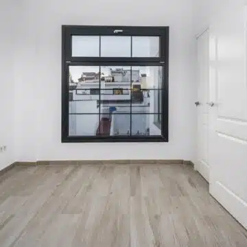 Newly Renovated 3-Bedroom Home in The Charming Townhouse Centrally Located near Amenities of Estepona Old Town Picture 19