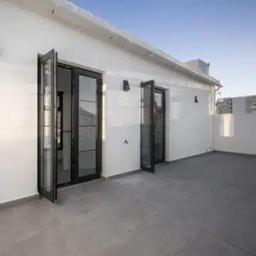 Newly Renovated 3-Bedroom Home in The Charming Townhouse Centrally Located near Amenities of Estepona Old Town Picture 24