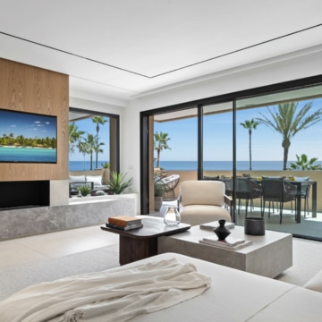 Elegant and Modern Frontline Beach Apartment in an Exclusive Development of Costalita del Mar Estepona Picture 11