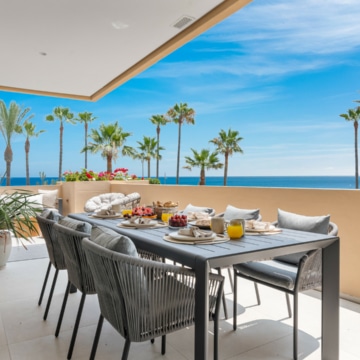 Elegant and Modern Frontline Beach Apartment in an Exclusive Development of Costalita del Mar Estepona Picture 27