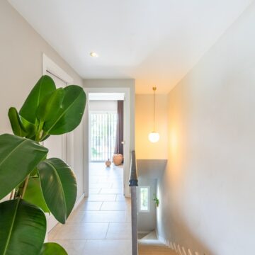 Magnificent Recently Remodeled Townhouse with Excellent Views of Golf Courses and Ocean in Nueva Andalucia, Marbella Picture 16